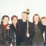 Die DTKmaniacs1999 mit dem von uns gekrönten Kuhn-Manager King Marc/ Vaddi, Januar 2000